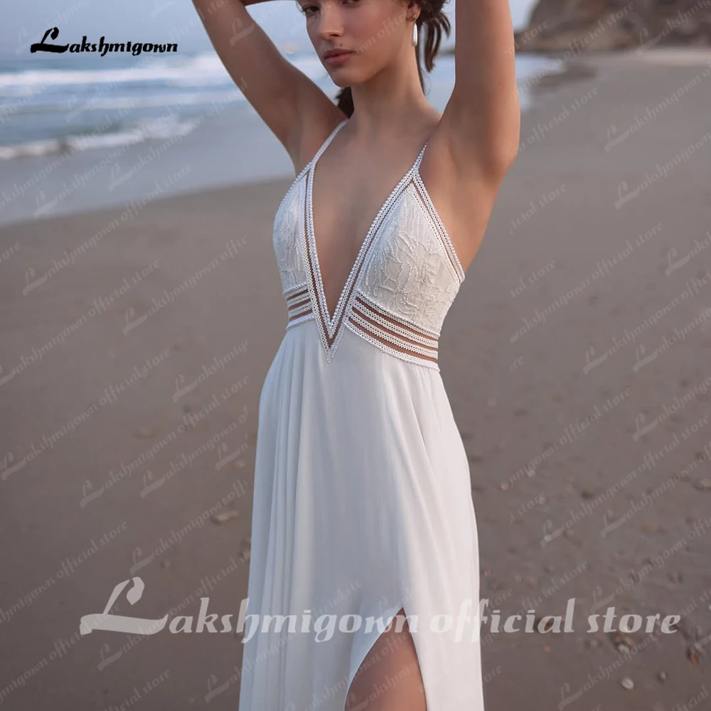 Lakshmigown Bohemian Strand-Hochzeitskleid mit V-Ausschnitt und Schlitz an der Seite, 2027 Rückenfreies Brautkleid nach Maß – Detail 7