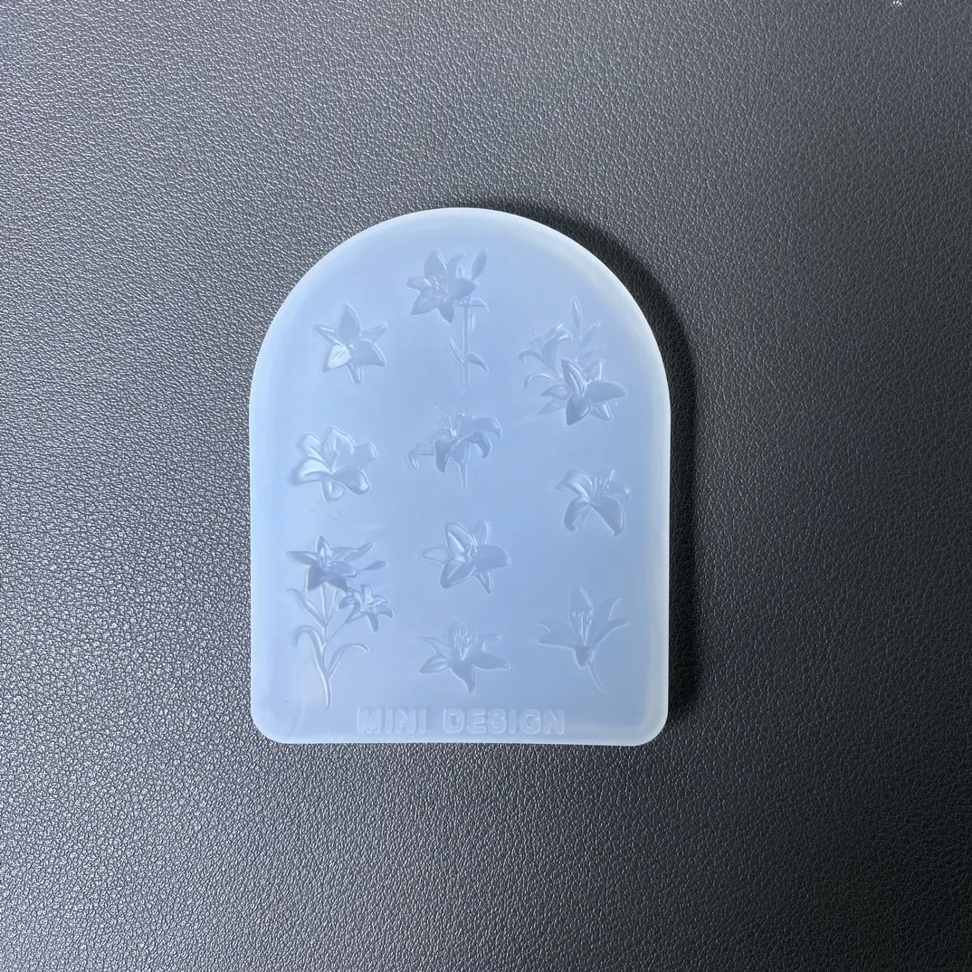 Lily Flower Accessories Resin Casting Mold Silicone Mold Accessories Resin Liquid Mold Resin Keychain Silicone Mold Resin Mold