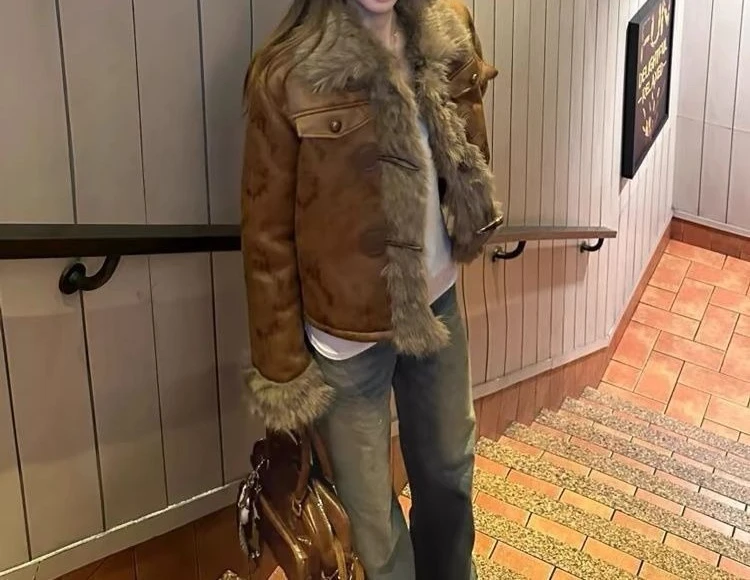 الرجعية القديمة خياطة معطف 2025 الخريف والشتاء الدافئة بلون المرأة الشارع Breezepelt معطف الملابس المبطنة بالقطن