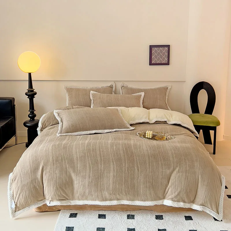 

Customizable European simple hemming engraving four-piece set autumn and winter thickened rabbit single quilt cover