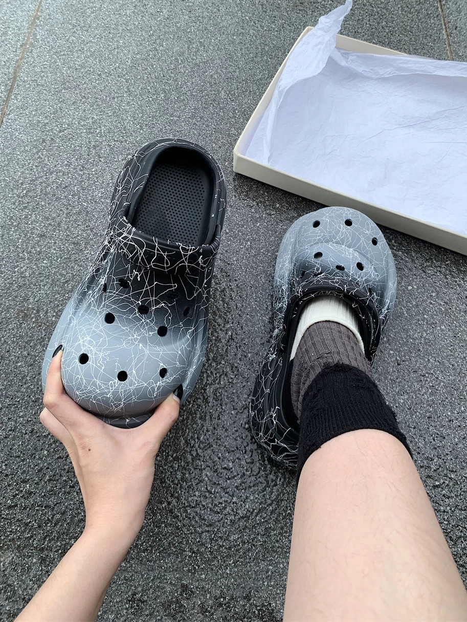 Street Garden Shoes Women Fashion Versatile Ins DIY Hole Shoes For Women Anti Odor Versatile Summer Sandals