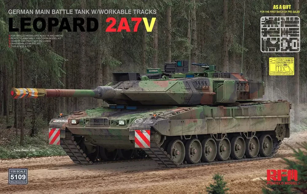 Rye Field 5109 1:35 Scale Leopard 2A7V Main Battle Tank w/Workable Track Link Vehicle Hobby Plastic Assembly Model Building Kit