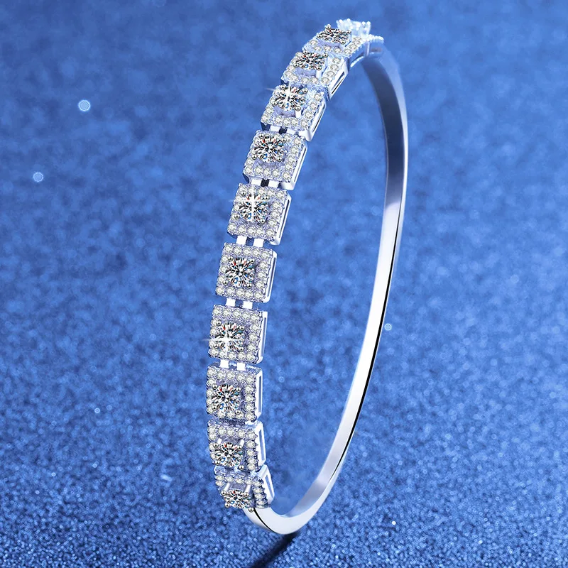 

European and American Moissanite BraceletPlatinum PT950 18K Gold Square SugarPremium Feel Starry Sky HollowHigh Quality Bracelet