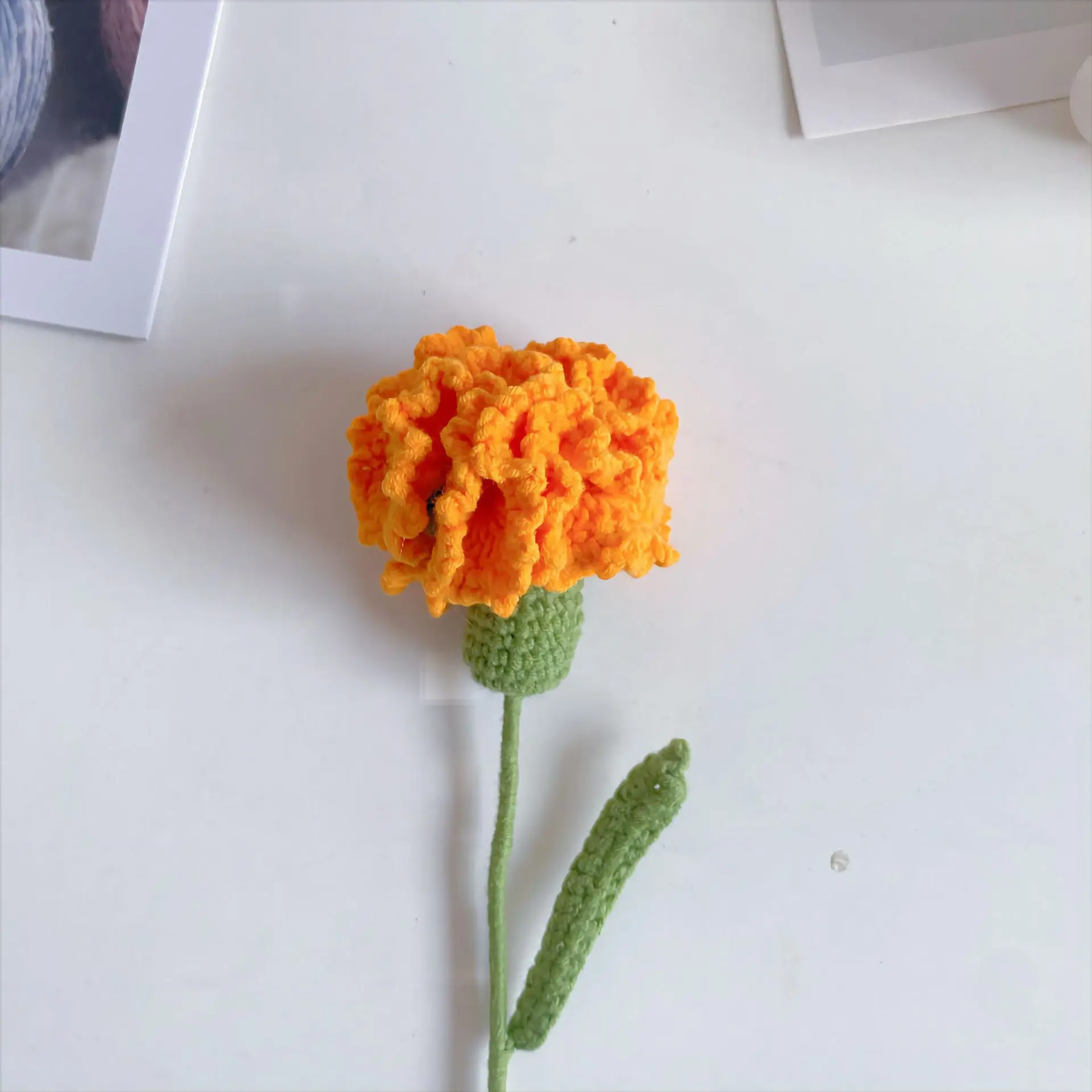 DIY Yarn Hand-woven Finished Carnation Simulation Immortal Bouquet Creative Mother's Holiday Gift