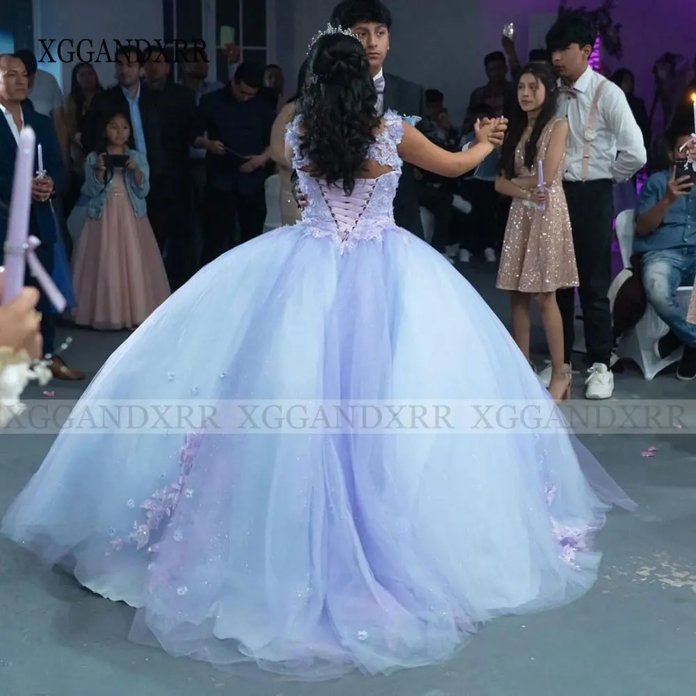 Vestidos lilas de quinceañera, vestido elegante con cuello en V, 3D Apliques de encaje de flores, dulce 15 16, fiesta de cumpleaños, con cordones, Espalda descubierta, regalo de Gala, 2023