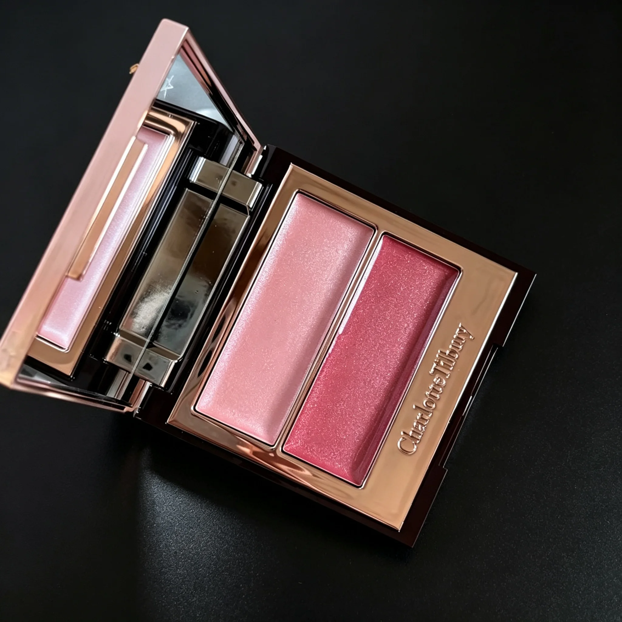 Charlotte Tilbury 4-Farben-Lidschatten-Set, hochpigmentiert, mischbar & Blush-Stick, ultra-feuchtigkeitsspendend, Glow & Lipgloss, Spiegel, aufpolsternd, langanhaltend