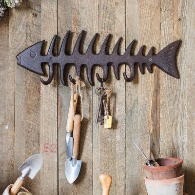 

Cast Iron Fishbone Shape Hook Wall Hook Garden Courtyard Outdoor Decorative Personality Groceries European Country