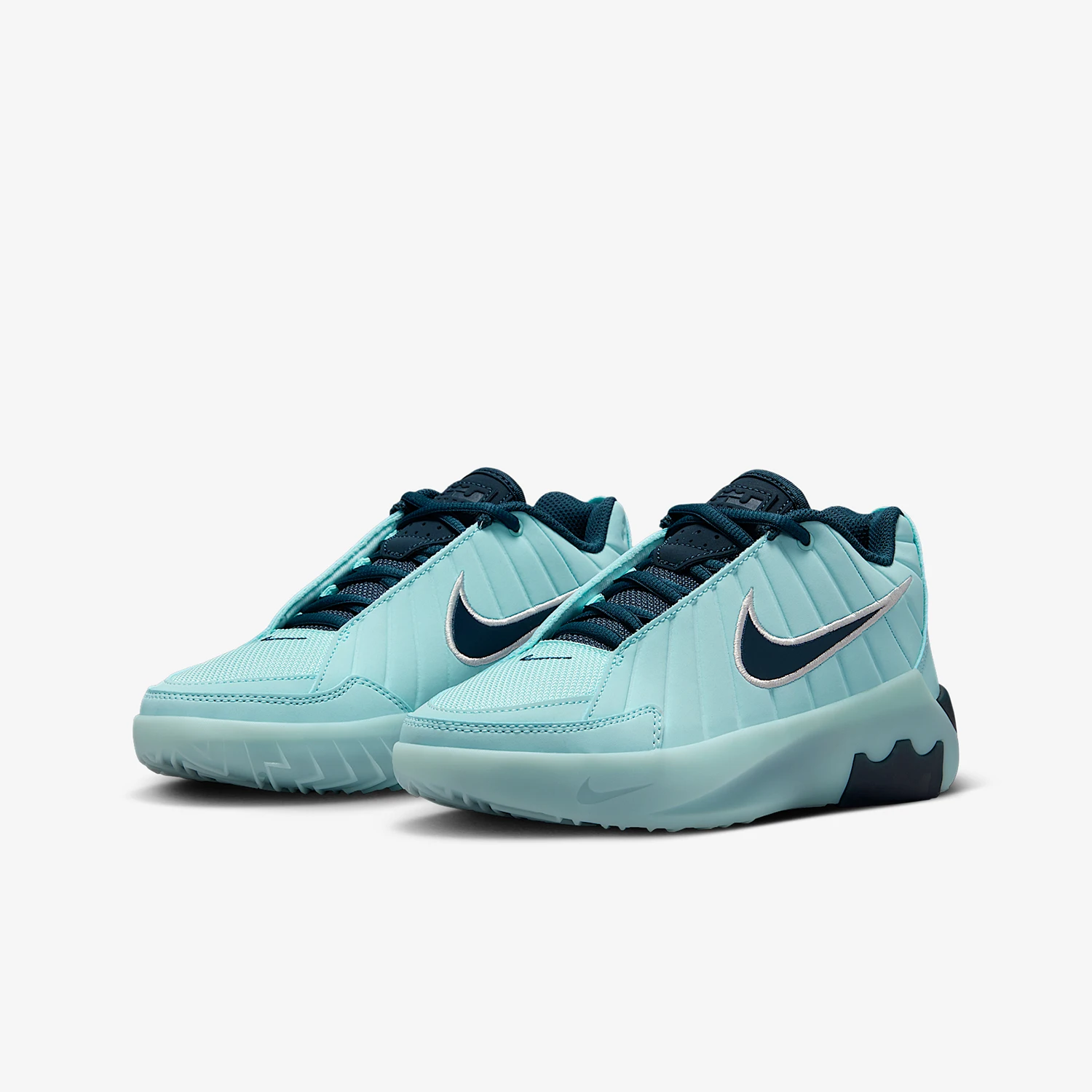 Nike Genuine Witnes…