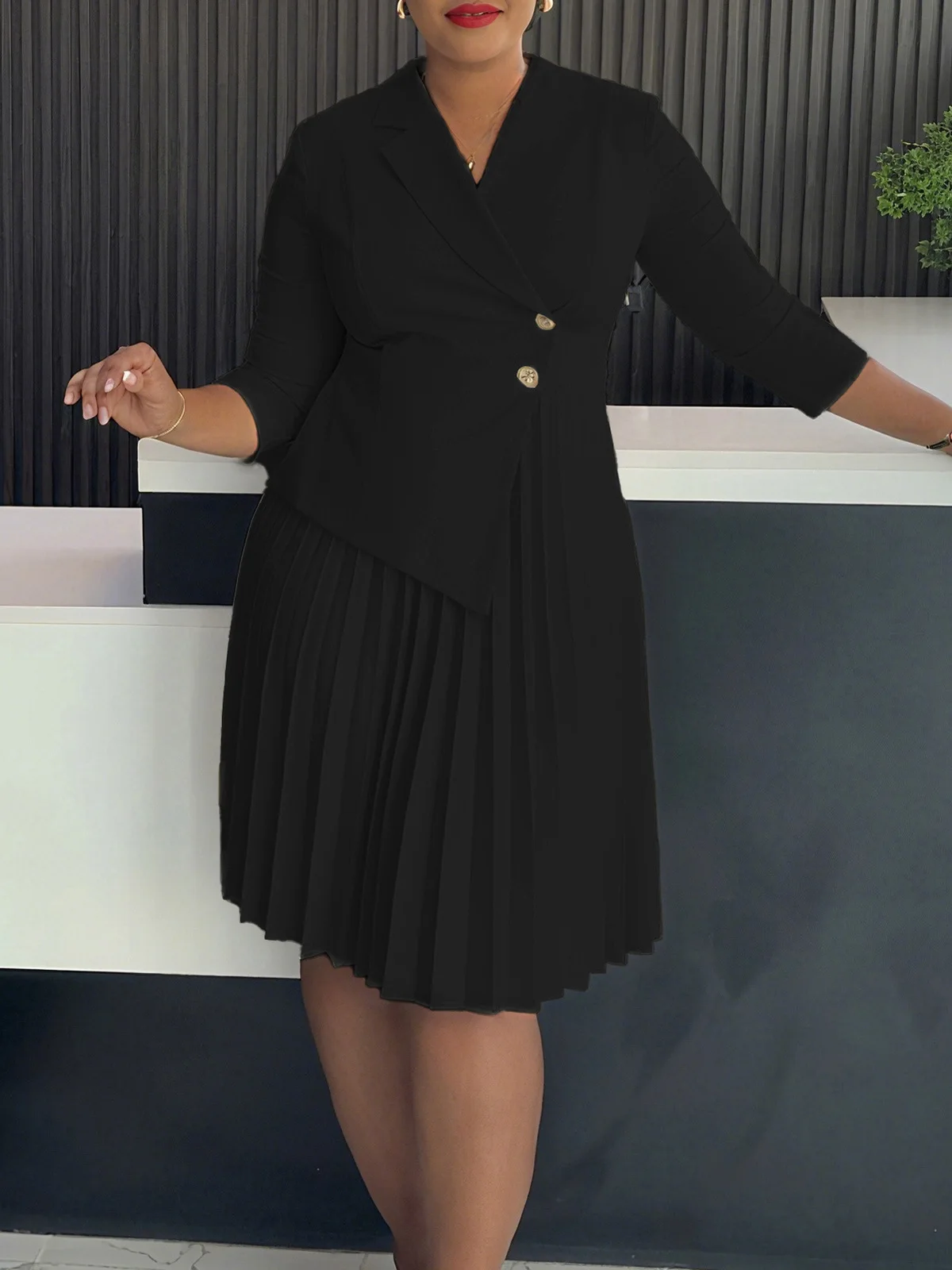 Damen-Winterkleid im neuen Stil mit Anzugkragen, Übergröße, modisches und elegantes, plissiertes Außenhandelskleid