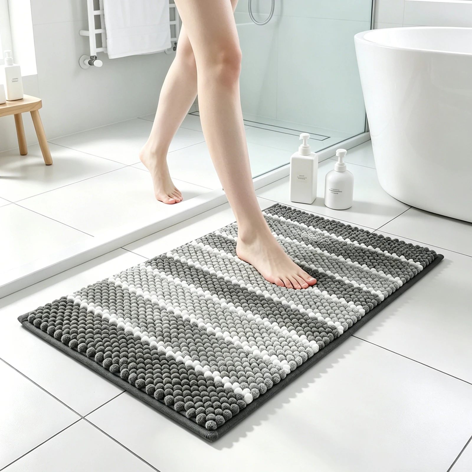 

BATHLUX Soft Chenille Bathroom Rug Non-slip Thickened Absorbent Gradient Striped Bath Mat Machine Washable Shower Rug 45x75cm
