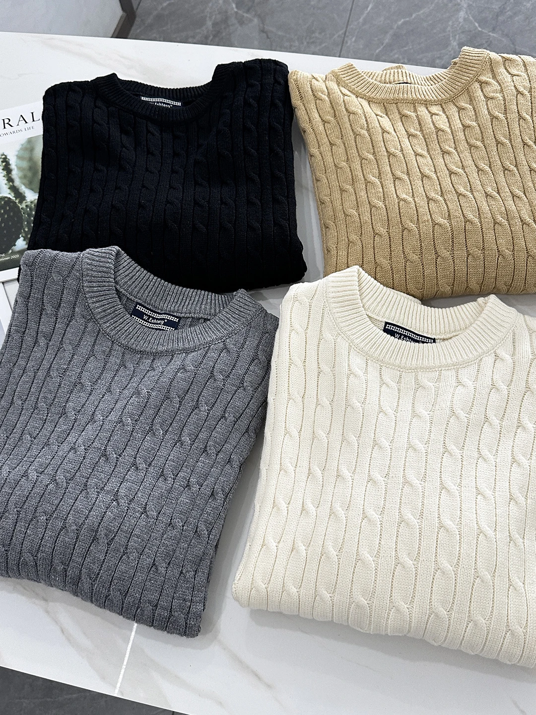 

Retro American Knitted Sweater Men's Soft Warm Faionable round Ne Pure Color Autumn Winter Comfortable Polyester Fiber