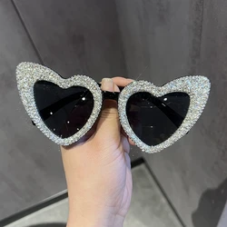 Fashion Brand Heart Women Sunglasses Retro Sexy Silver Bling Sun Glasses Frame Ladies Sunglasses UV400 Eyewear Oculos De Sol
