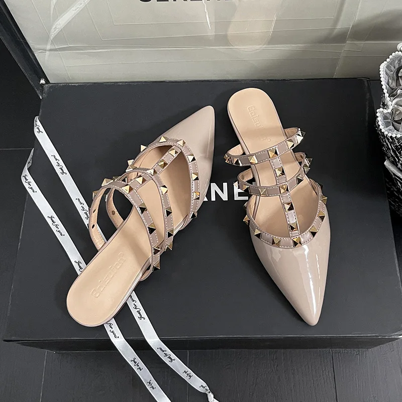 

Women's 2026 SS New Studded Closed Toe Slip-On Mules, Patent Leather Pointed Toe Flat Outdoor Comfort Sandals