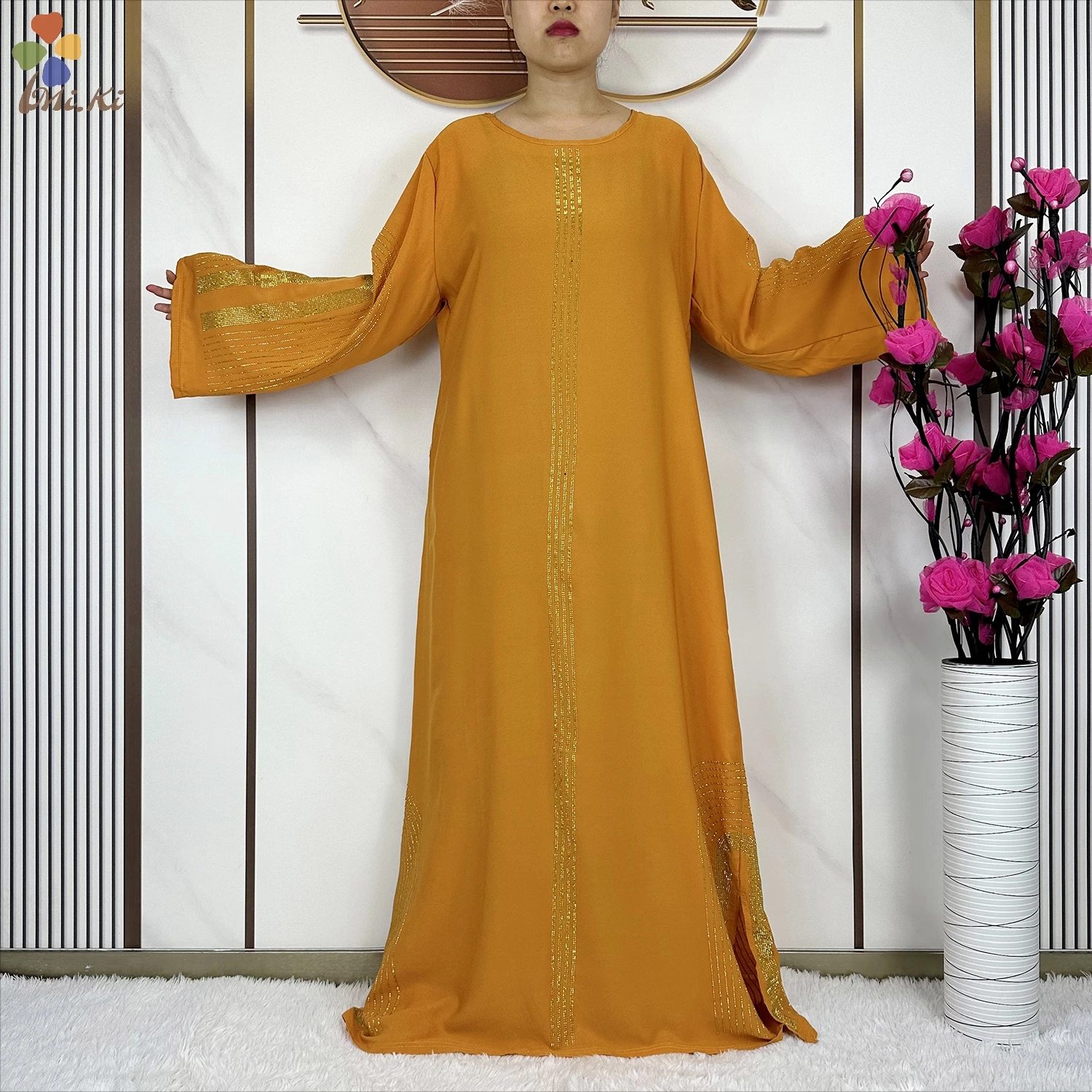 2024 Latest African Fashion Abaya Women Robe Gold Hot Diamond Slimming Dress Kaftan Robe Muslim Women Long Sleeve Clothing