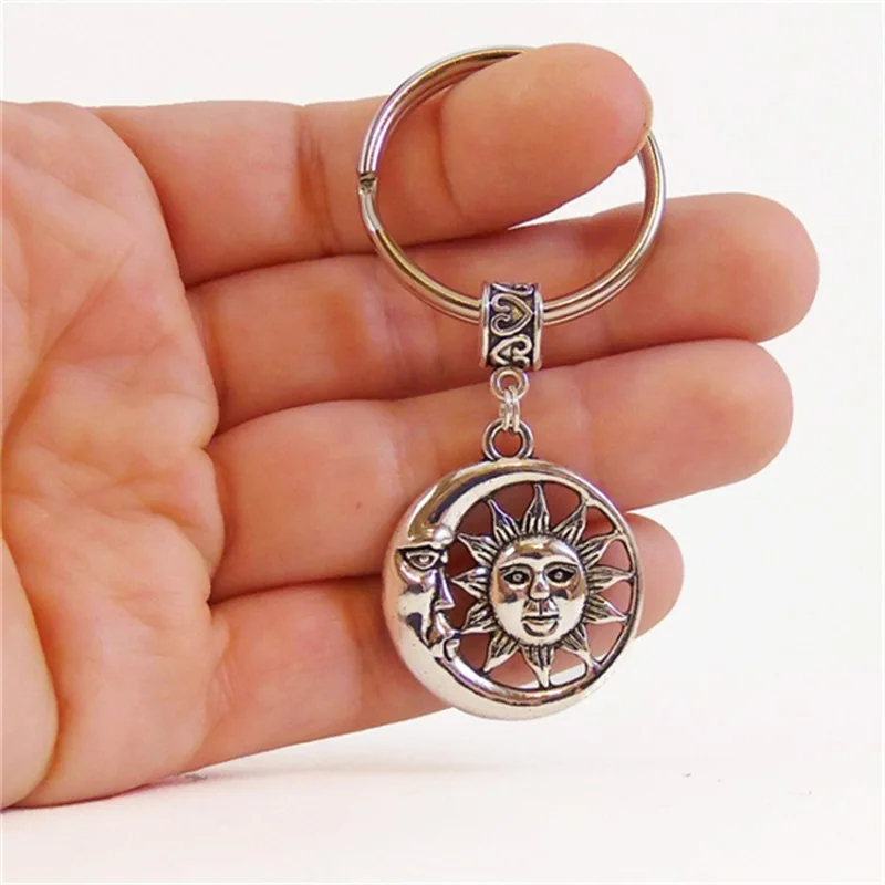 Silver Color Mystic Sun Moon Charm Keychain For Men Women Fashion Jewelry Gift Door Lock Keyring Accessories Vintage Keychain