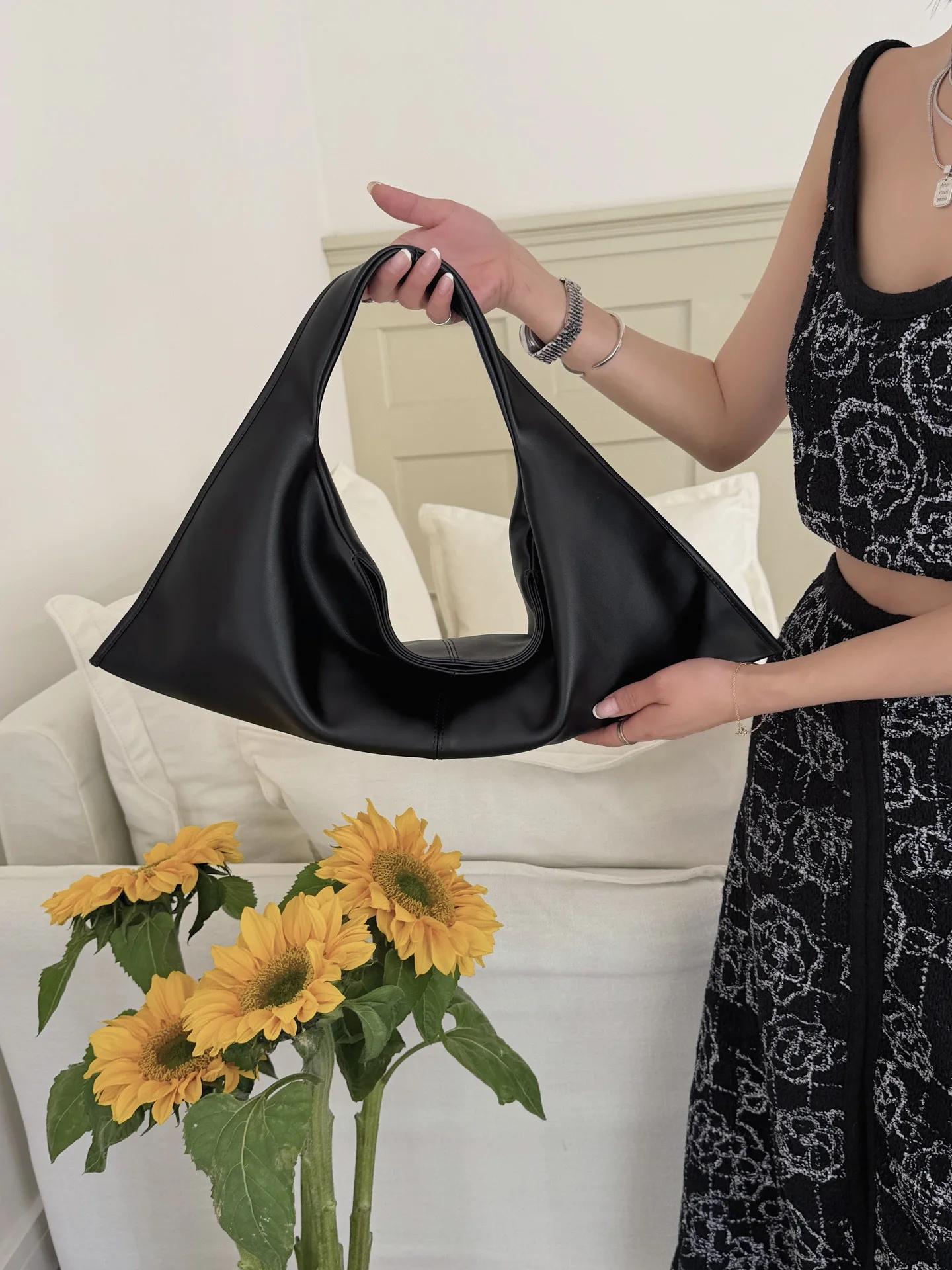 Mini Cowhide Triangle Bag Exquisite Tote Leather Handbag Soft Shoulder Bag Single Strap