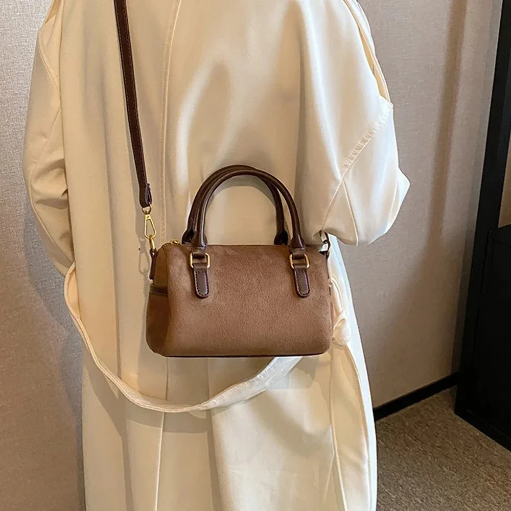 Retro Shoulder Crossbody Bag 2025 Autumn Winter Suede Bags for Women Mini Handbag Versatile Commuting Fashion Winter Women's Bag
