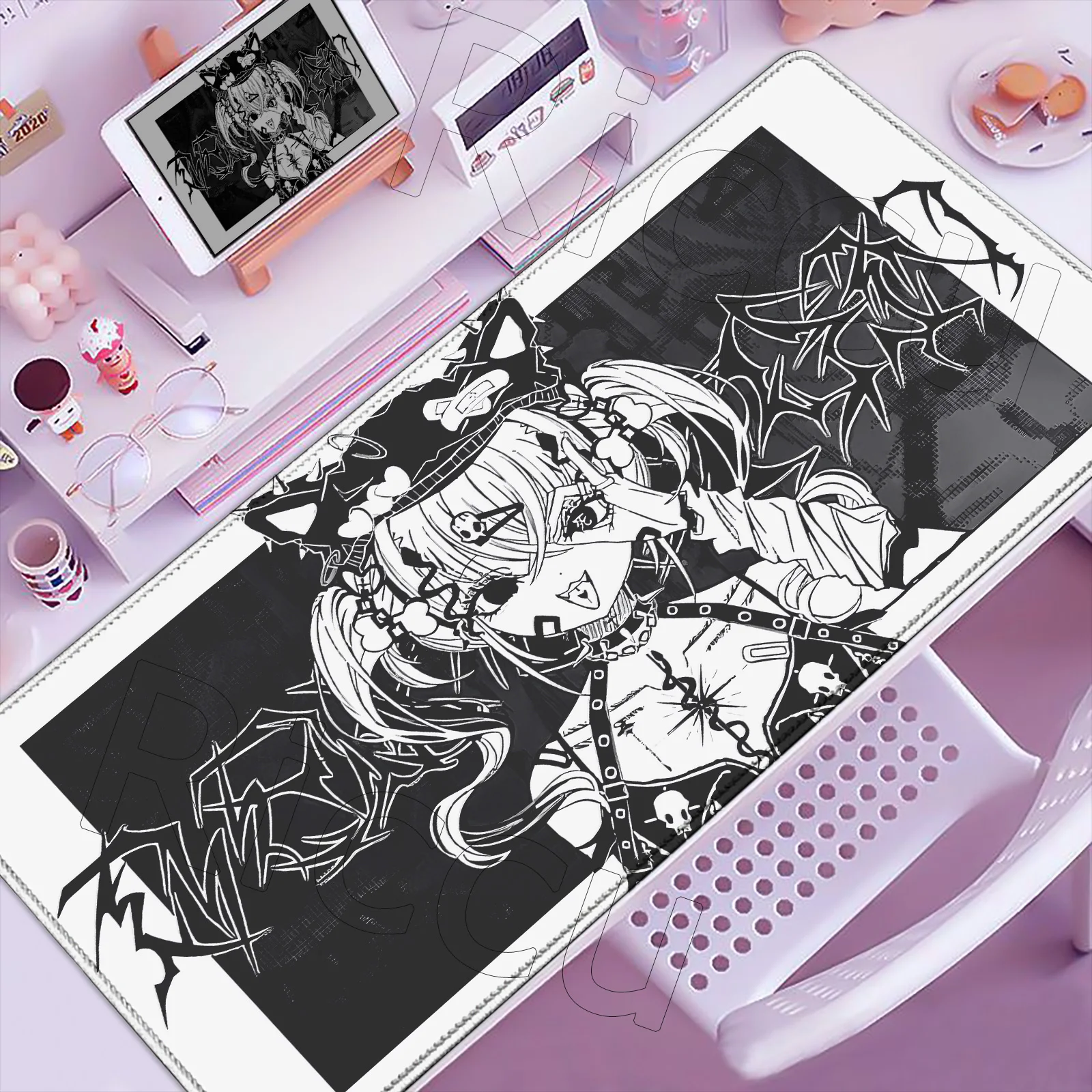 

Black and White Anime Girl Table Mat Large Mouse Pad Office Keyboard Edge Locking Desk Mat Gaming Accessories Non-slip Mousepad