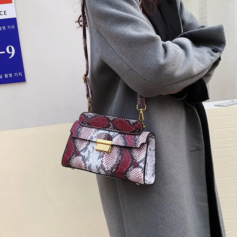 Woman Fashion Snake Print Wrist Shoulder Bag New Luxury Brand Designer Handbags Trend Quality Leather Crossbody Small Square Bag