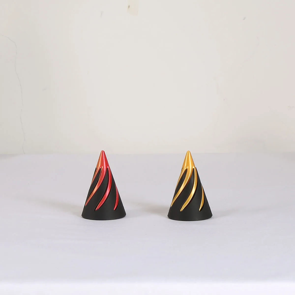 2024 Incredible Pyramid Penetrating Sculpture 3D Printing Spiral Screw Toy Spiral Cone Pressure Reducing Decorative Decoration