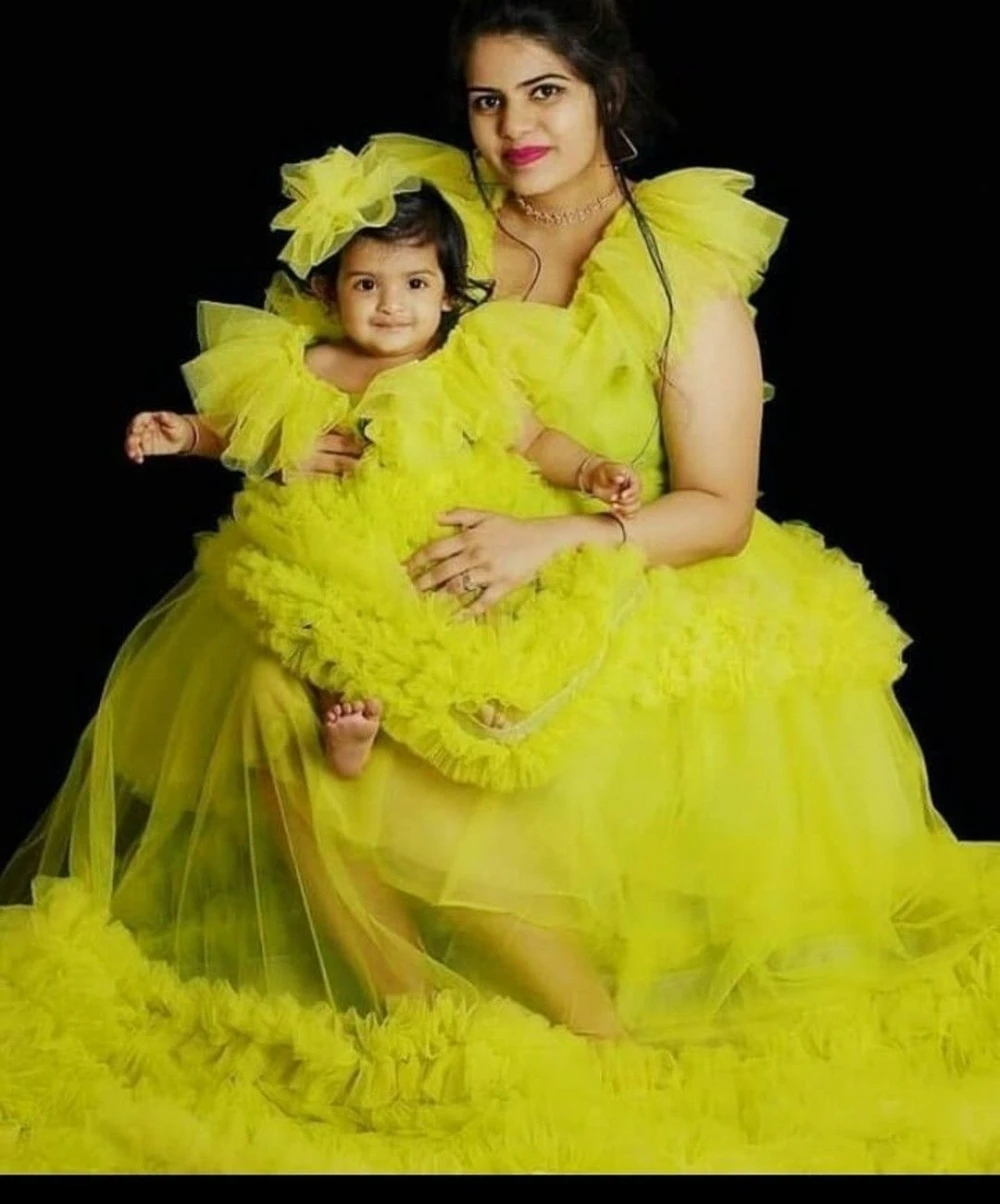 New andHot Dress Gorgeous Mum and Daughter Party Dress Mother Daughter Matching Dress for Photoshoot or Babyshower Tulle Robes