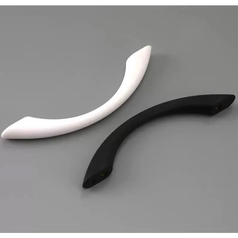 Maniglia in plastica nera Nuovo design Maniglia per armadio da cucina Armadio in lega d'oro Maniglia per porta del cassetto Maniglie in alluminio per mobili