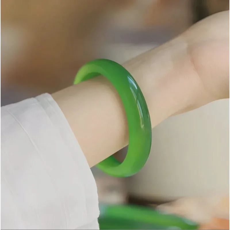 

Hetian нефритовый браслет с высокой ледяной водой, зеленый браслет, женский нефритовый браслет, шпинат, зеленый нефритовый браслет, ювелирные изделия, подвеска, солнечная жизненность