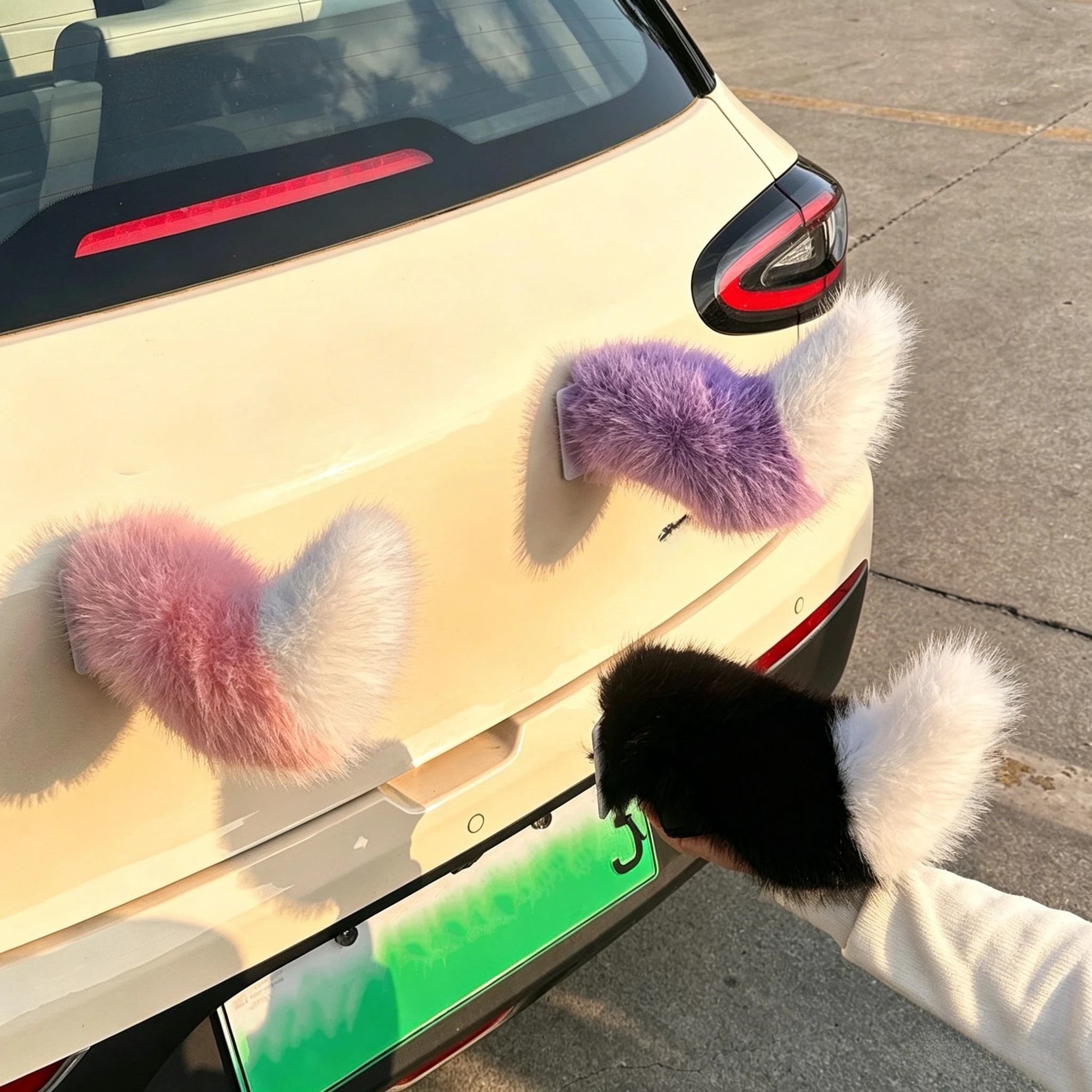 cauda-de-raposa-engracada-de-pelucia-eletrica-com-controle-remoto-para-decoracao-de-carro-e-moto-recarregavel