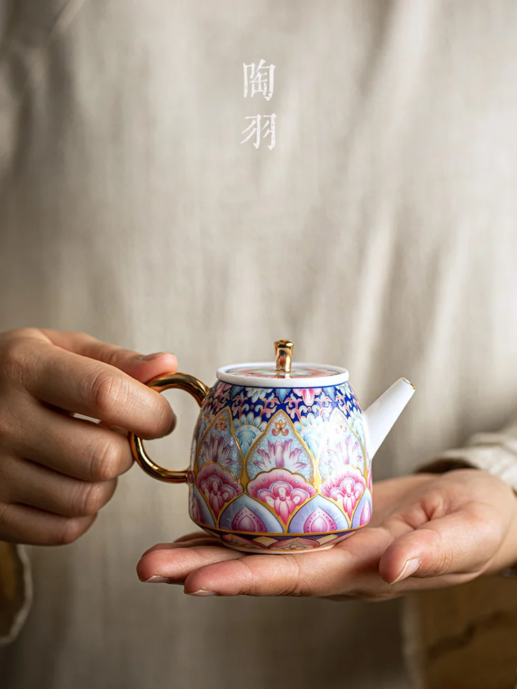 Dehua White Porcelain Tea Handmade Gold Painted Enamel Colored Ceramic Pot With Spherical Filter And Anti Scalding Kung Fu