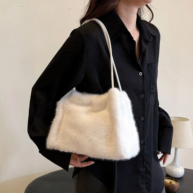 

Luxury Brand Famous Designer Women's Leather Handbag Popular Classic Elegant Style For Ladies Fashionable Everyday Crossbody Bag