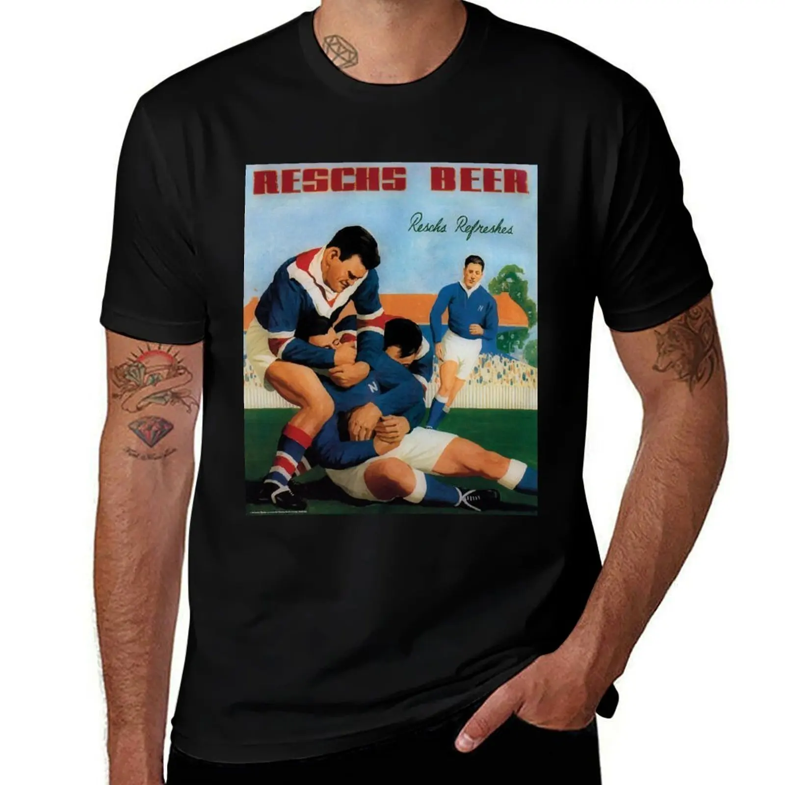 

Reschs Beer 1930s advertisement - footballers headlock T-Shirt Trend Art Print T-Shirt