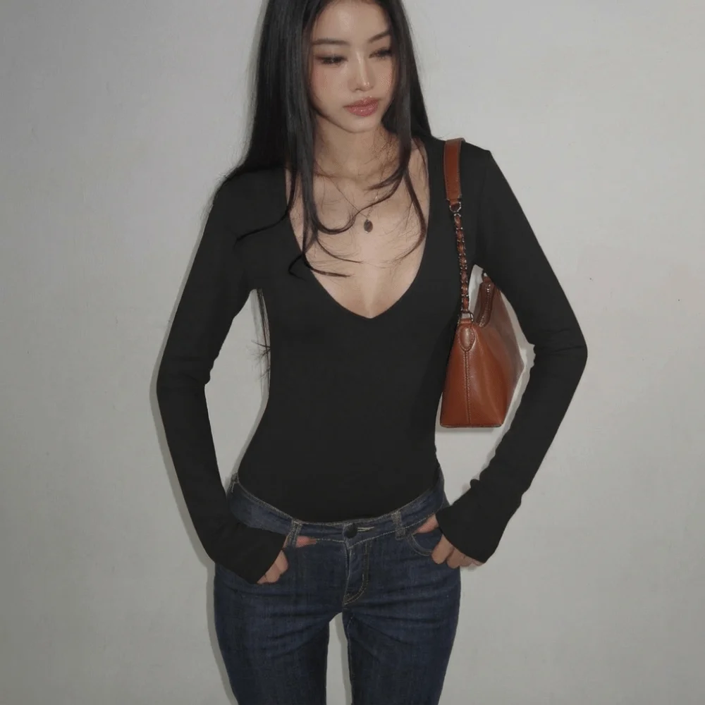 

Sexy V Neck Slim Crop Tops Sweet Long Sleeve Bottoming Top Elastic Comfortable Skinny Bodysuit Spicy Girl