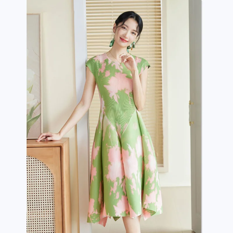 

Dress Women 2024 Summer New Round Neck Fashion Printed High Quality Stretch Miyake Pleated Loose A Line Dresses Mid-Calf Length