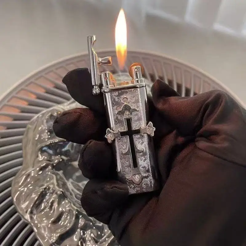 

Fashionable High-end Handmade Retro Grinding Wheel Lighter Outdoor Metal Open Flame Portable Lighter New Smoking Gift