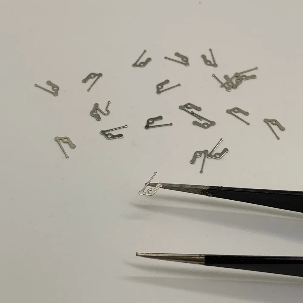 Watch Accessories Suitable for 8205 2813 4813 Movement Calendar Quick Dial Spring Watch Repair Parts Date Quick-Set Spring 3pcs