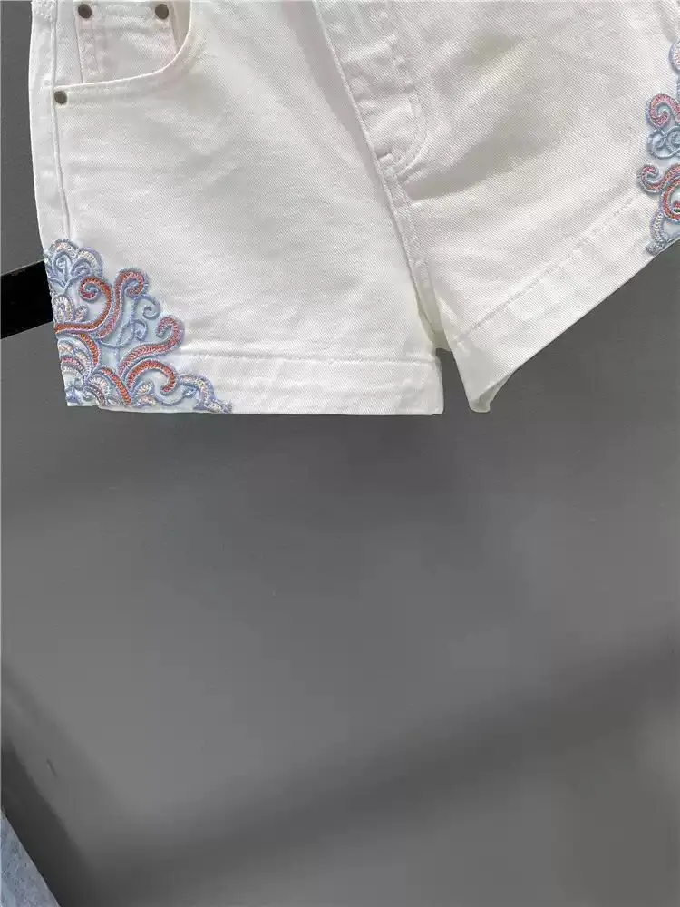 하이웨이스트 A라인 청바지 여성용 자수 화이트 데님 여름 신상 슬림핏 와이드 레그 핫팬츠