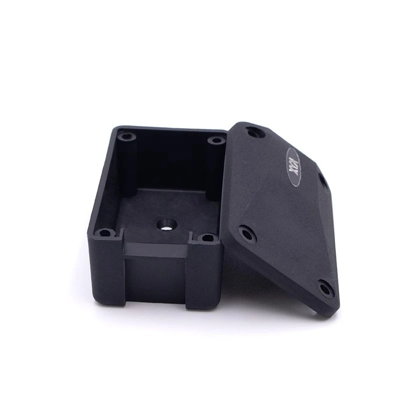 Modello di simulazione Giocattolo Telaio Scatola ricevente in plastica per 1/10 RC Crawler Car SCX10 Parti modificate fai da te