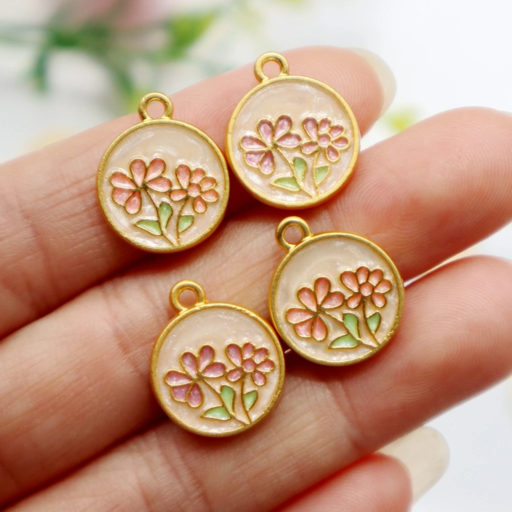10pcs Retro Double-sided Delicate Floral Alloy Pendants Metal Charms for DIY Jewelry Making Handcrafted Keychain Accessories