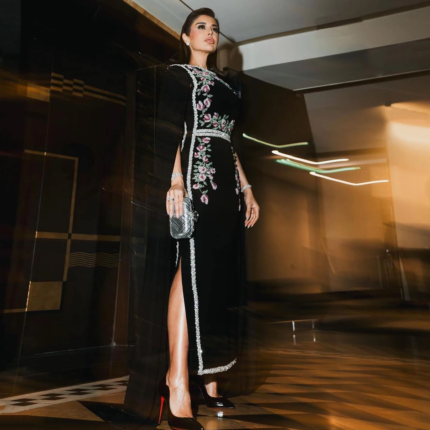 Sharon Said-Robe de soirée noire brodée de perles pour femmes, robes de luxe avec manches cape, fête de mariage de Dubaï, tout ce qui est personnalisé, SS487