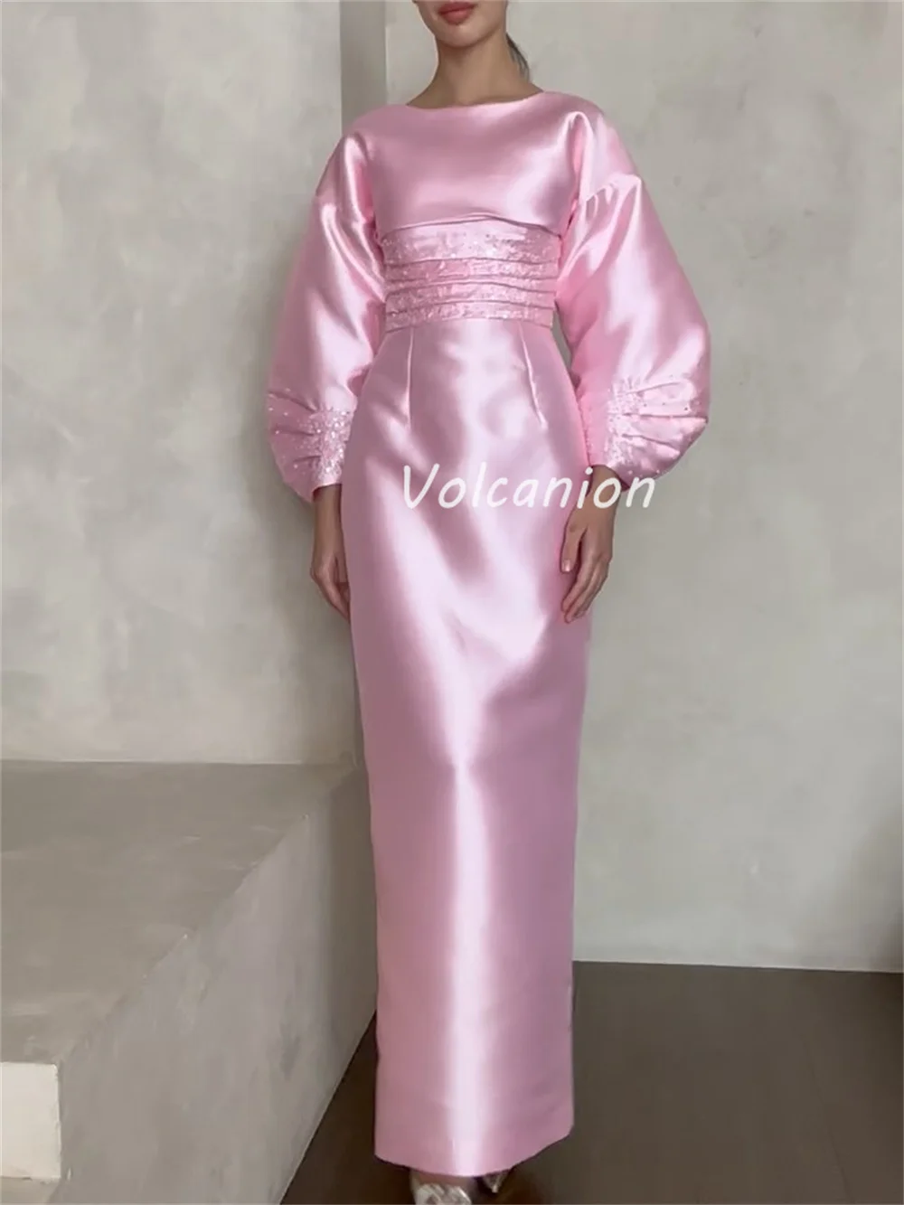 Personalizado estilo moderno requintado charmeuse strass ruched em linha reta o-pescoço vestidos longos sob medida vestidos de ocasião alta qualidade