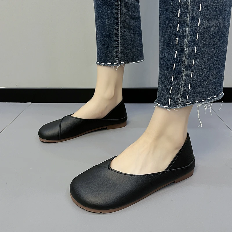 Mocasines de cuero sin cordones para mujer, zapatos de Ballet a la moda, informales, de punta redonda, zapatillas planas bonitas, primavera y otoño, 2024