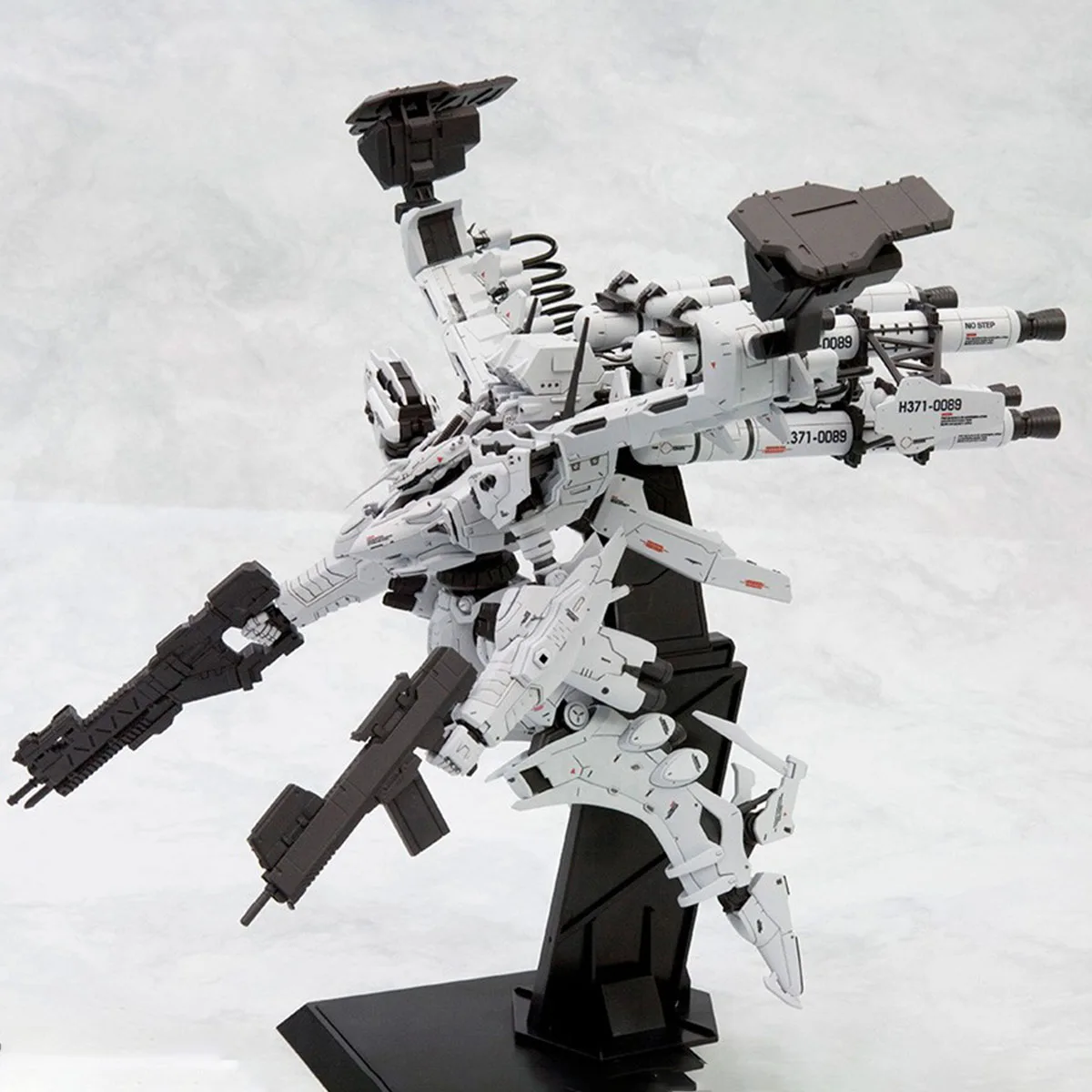 100% Original in Stock Kotobukiya Variable Infinity Lineark White-glint & V.O.B Set Armored Core White Glint Collection Series