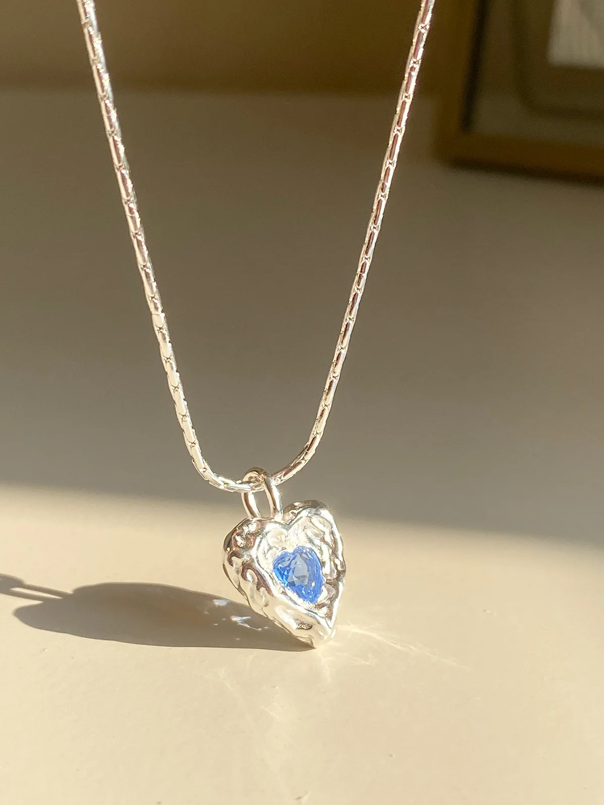 

Fashion Ins Influencer 925 Sterling Silver Blue Aquamarine Topaz Engraved Hammered Heart Pendant Necklace Handmade Chic Jewelry