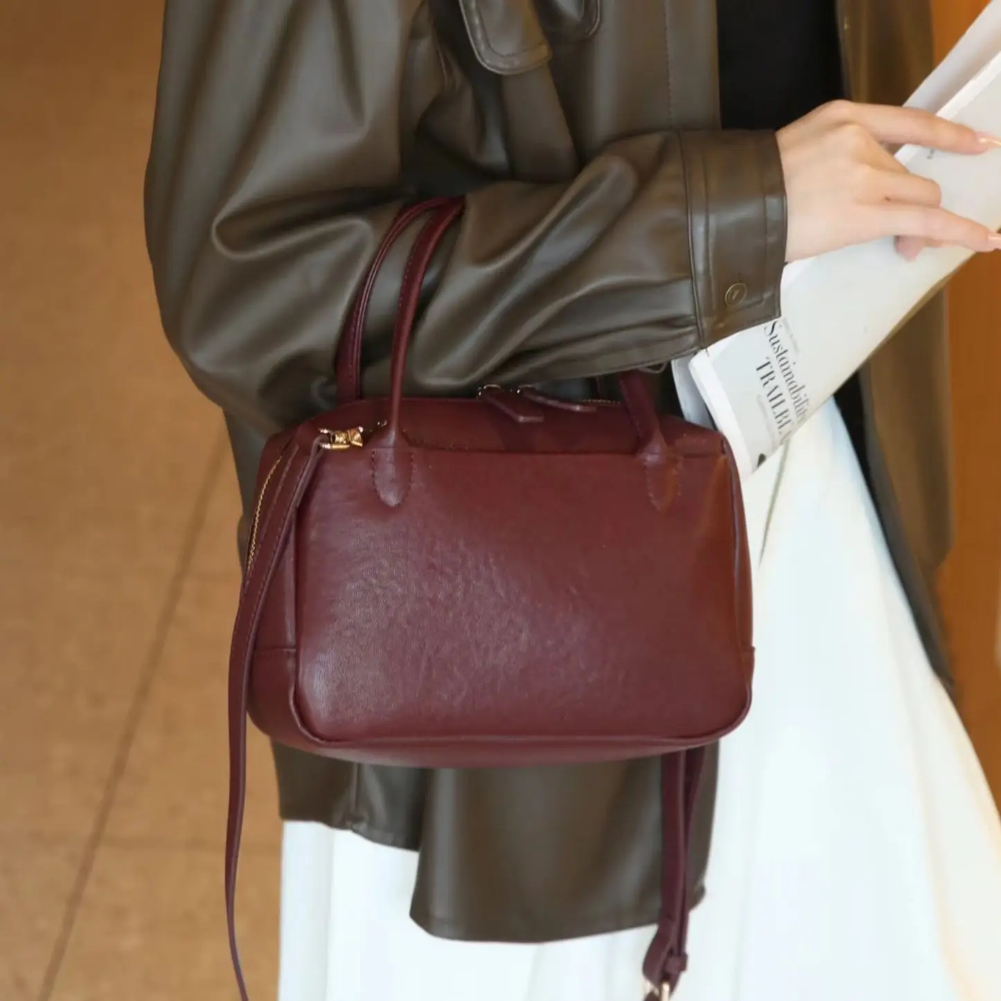 

Women's Genuine Grade Cow Leather Handbags High Quality Female Fashion Retro Luxury Designer Cowhide Shoulder Crossbody Bags New