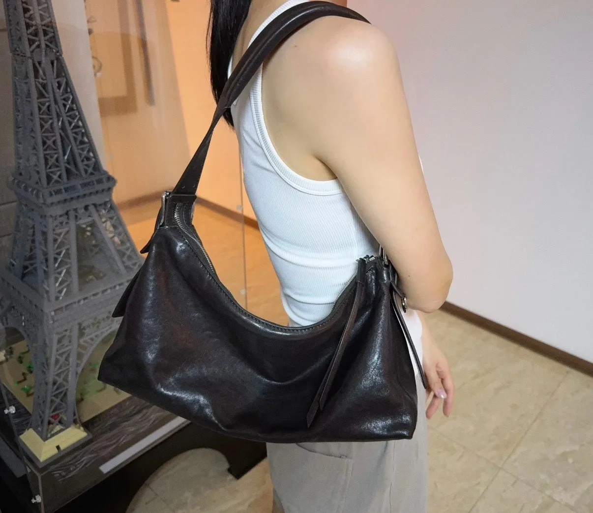 

2025 New Luxury Genuine Leather Armpit Bag for Women, Fashion Crossbody Purse, Versatile Shoulder Bag