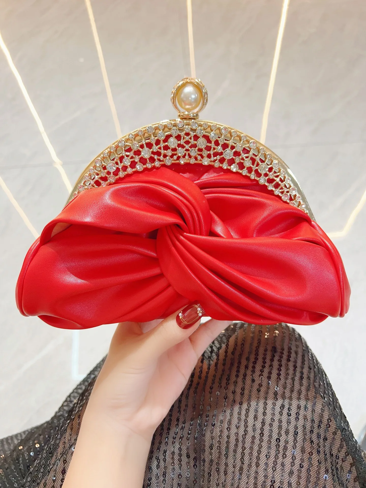 Fashion Women luxurious Chain Shoulder Bags red Wedding Party Bags Female Chic Crossbody Bags Prom Clutch Handbags And Purse