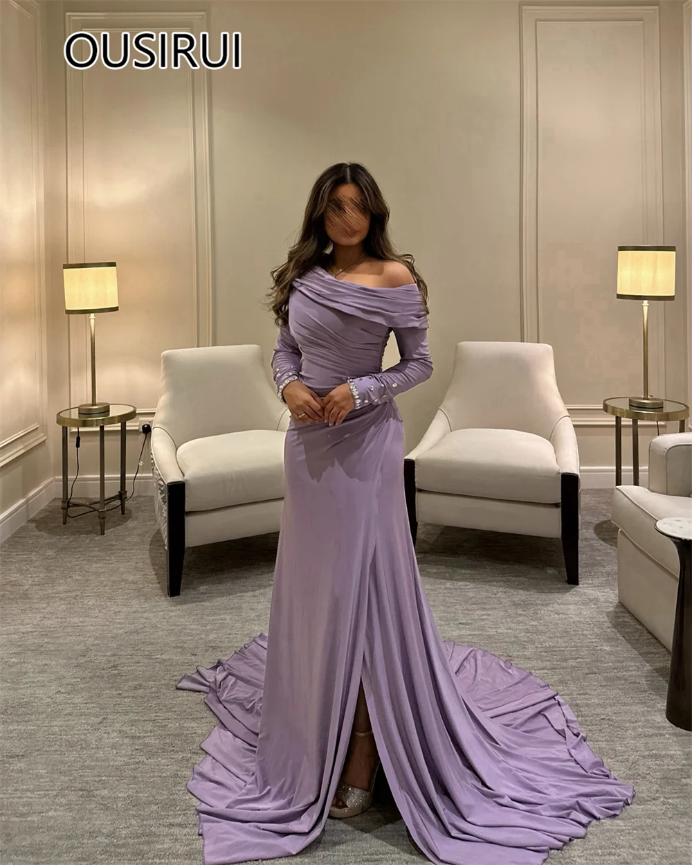 Personalizado árabe saudita um shoudler cetim plissado vestido de noite de baile bainha sem costas fenda lateral vestido de cocktail de baile com cristal