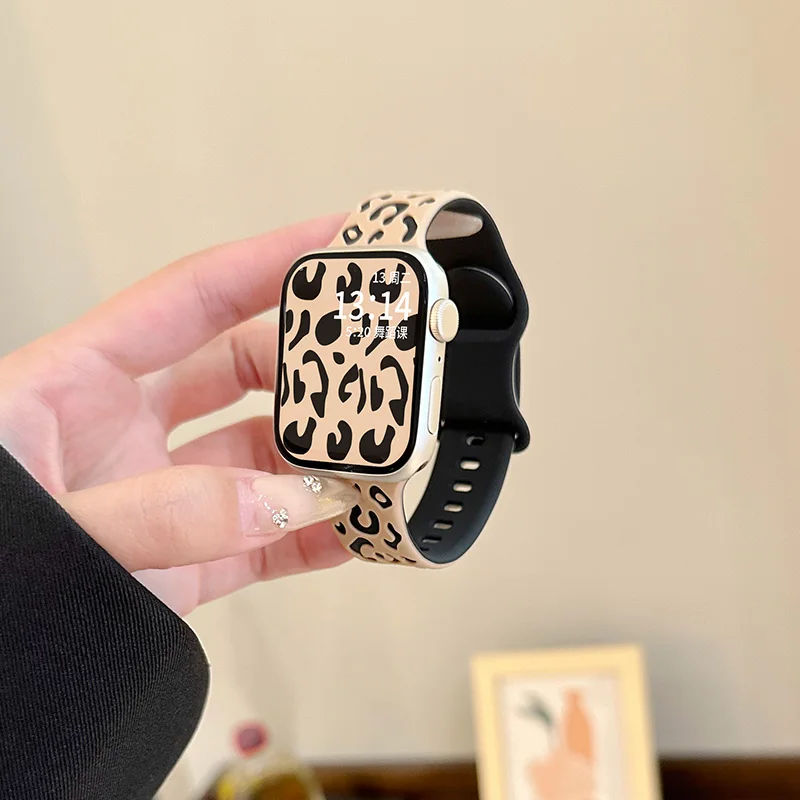 Cute Strap For Apple Watch Band 40 44 42 45 41 49 38mm Leopard Print Silicone Engraved Bracelet Series 8 9 7 SE 6 5 4 ultra 2 3