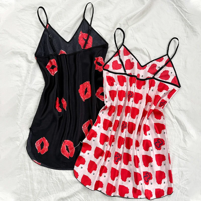 

2pcs Women's Sexy Love V-Neck Pajamas Red Lip Print Casual Fashion Homewear Suspender Pajamas Comfortable underwear