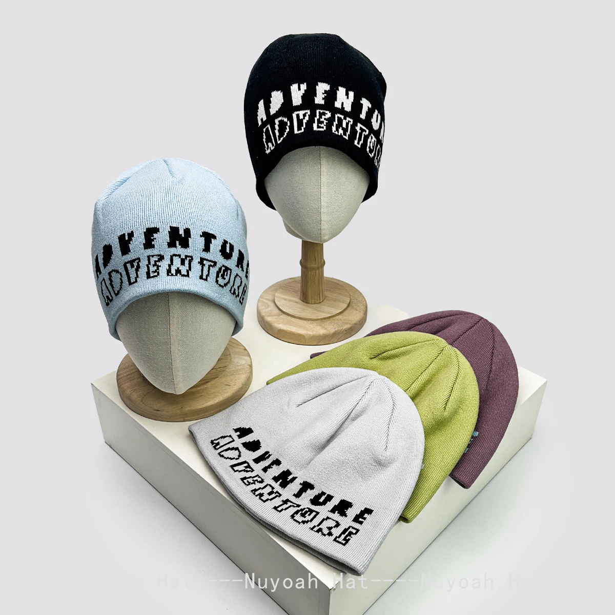 

New Men Women Japanese Jacquard Letters Two-color Wool Knitted Hats Warm Simple Fashion Skate Beanies Outdoor Versatile Casual